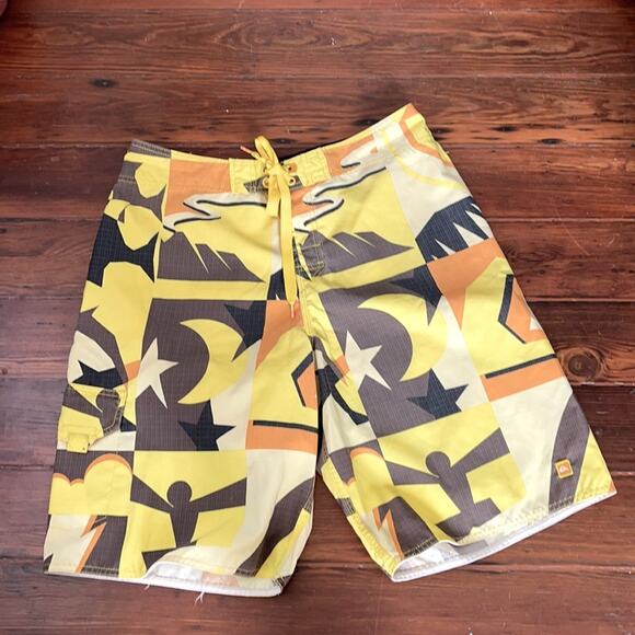 Quicksilver geometric print swim surf cargo board shorts sz 32 - Picture 1 of 6